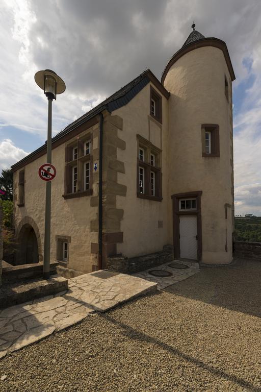 Hotel Restaurant Häsfeld Überherrn Exteriör bild